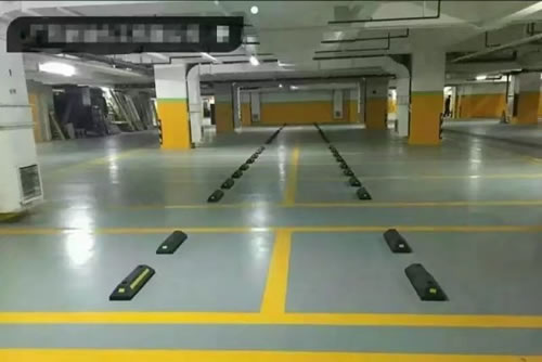 嘉興地下車(chē)庫(kù)環(huán)氧地坪施工